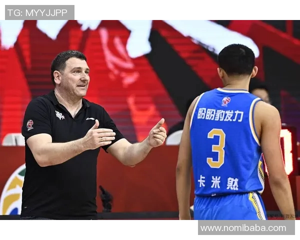 CBA球队管理模式与高效教练团队建设经验研究探索